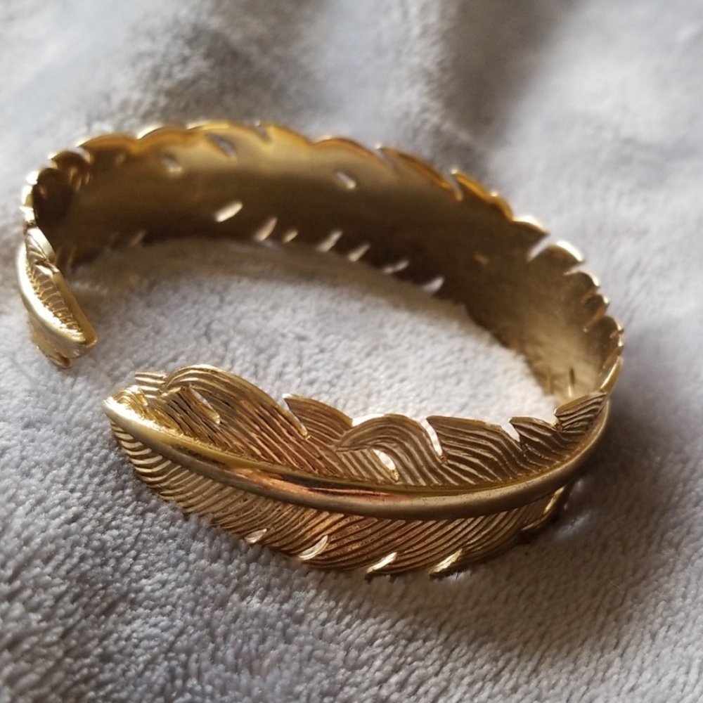 ⚡Feather bracelet